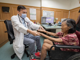 改寫失智大縣命運！80萬小錢，屏東縣把單年失智新確診數拉升4成，及早精準照護